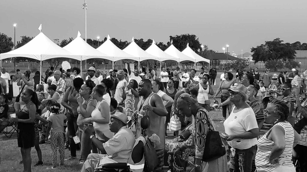 las-vegas-juneteenth-festival-crowd-in-marketplace